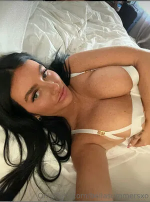 Allyamorxo Thumbnail Picture