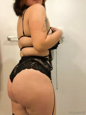 Allyleth19 OnlyFans Leaked Free Thumbnail Picture - #0MgukcWrcS