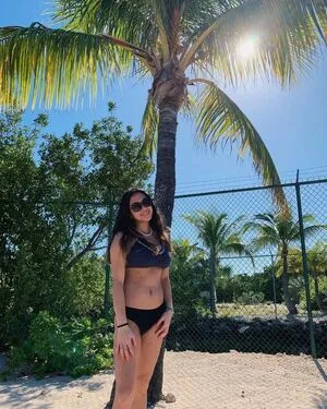 Allyn OnlyFans Leaked Free Thumbnail Picture - #U2CdI9Cmg2
