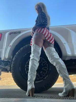 Allyyybee OnlyFans Leaked Free Thumbnail Picture - #4A6xdc3wmZ
