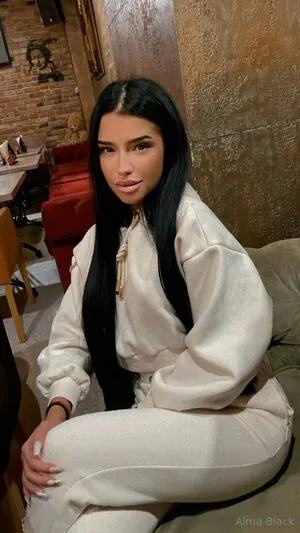 Almablack OnlyFans Leaked Free Thumbnail Picture - #KYRqSgXFYl