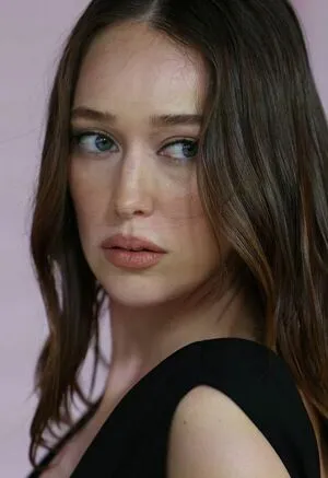 Alycia Debnam Carey Thumbnail Picture