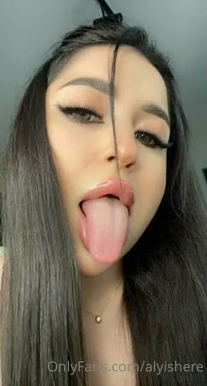 Alyishere OnlyFans Leaked Free Thumbnail Picture - #4sfwiqRVP9
