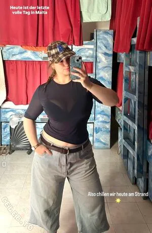 Alyssa Baum Thumbnail Picture