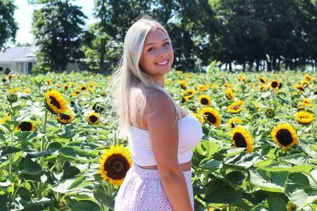 Alyssa K Thumbnail Picture