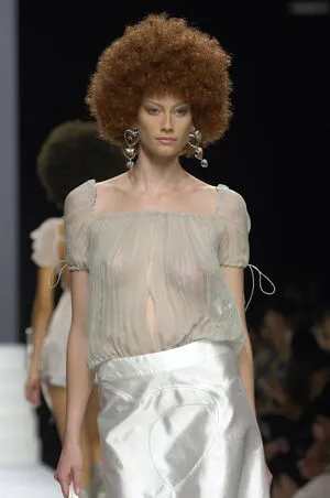 Alyssa Sutherland OnlyFans Leaked Free Thumbnail Picture - #MURpd01A5m