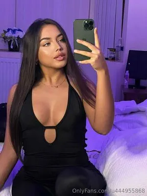 Alyssabankss OnlyFans Leaked Free Thumbnail Picture - #urJHsSWMYd
