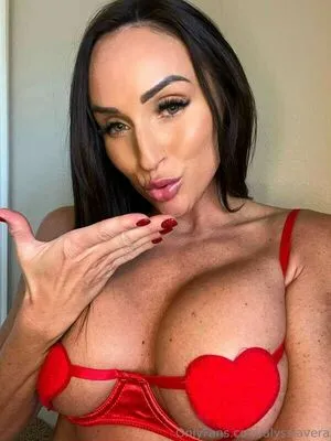 Alyssiavera Thumbnail Picture