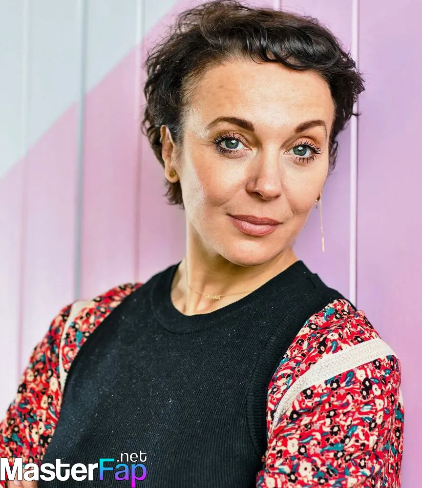 The ultimate Amanda Abbington naked photo collection
