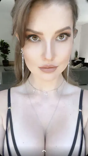 Amanda Cerny OnlyFans Leaked Free Thumbnail Picture - #yl2ZdR04gQ