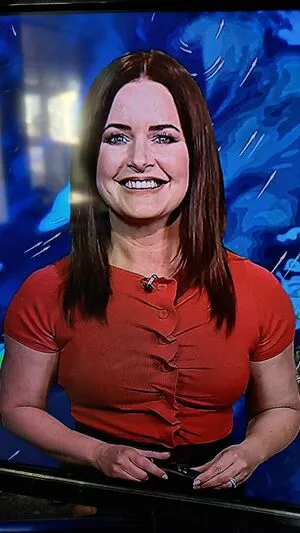 Amanda Houston Weather Girl Thumbnail Picture