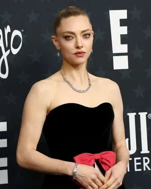 Amanda Seyfried OnlyFans Leaked Free Thumbnail Picture - #aHAel4e35i
