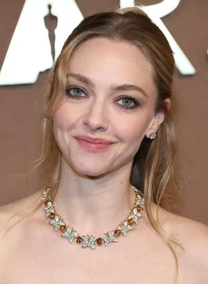 Amanda Seyfried OnlyFans Leaked Free Thumbnail Picture - #ditRDFzFlN