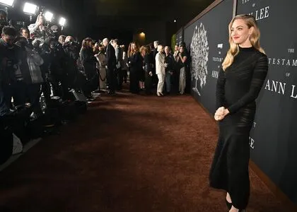 Amanda Seyfried OnlyFans Leaked Free Thumbnail Picture - #hryHC9ACMR
