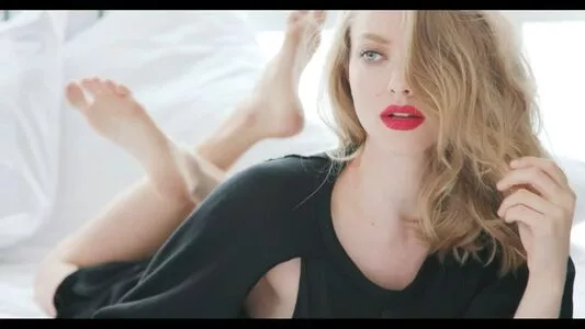 Amanda Seyfried OnlyFans Leaked Free Thumbnail Picture - #m8LFcjryY2