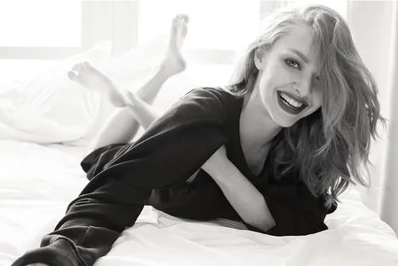 Amanda Seyfried OnlyFans Leaked Free Thumbnail Picture - #t2RiLR6SSH