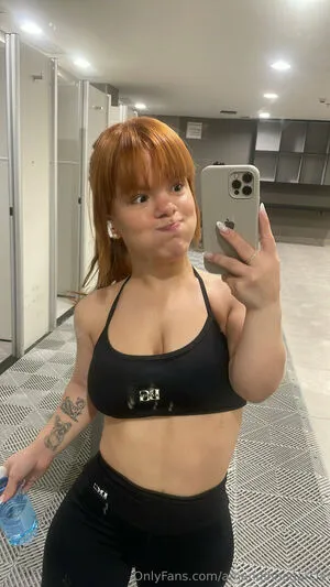 Amandapandaa Thumbnail Picture