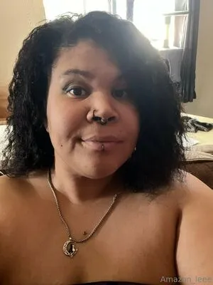 Amazon Leee Thumbnail Picture