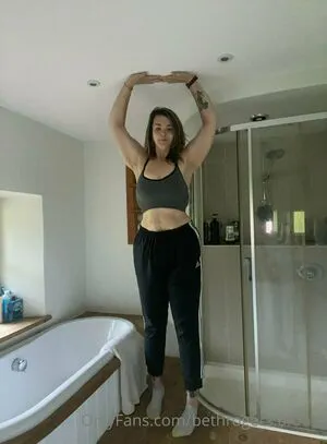Amazonbeth 6foot6 OnlyFans Leaked Free Thumbnail Picture - #Cunu4Ya00v