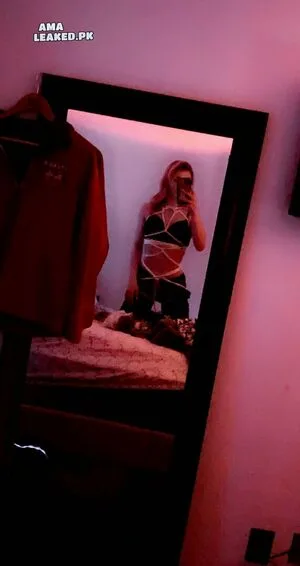 Amber Glenn OnlyFans Leaked Free Thumbnail Picture - #iLZwALPyab