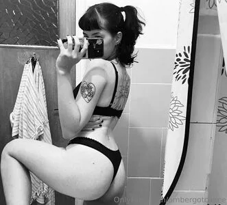 Ambergotcakeee OnlyFans Leaked Free Thumbnail Picture - #Coj5b8YeoS