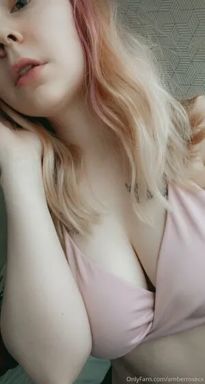 Amberrosecx OnlyFans Leaked Free Thumbnail Picture - #0fuDuja5YW
