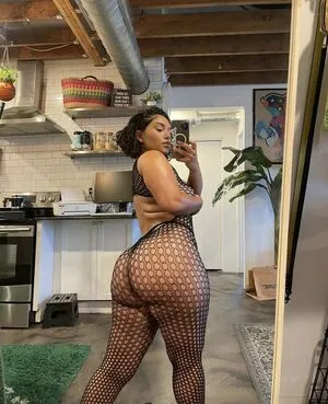 Amberthickk OnlyFans Leaked Free Thumbnail Picture - #zu2f38BdEu
