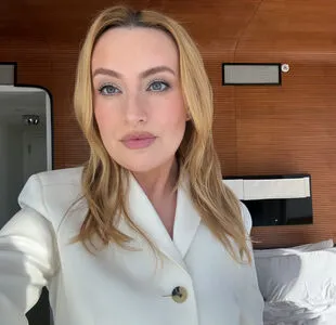 Amelia Dimoldenberg OnlyFans Leaked Free Thumbnail Picture - #e7RuXGA8bF