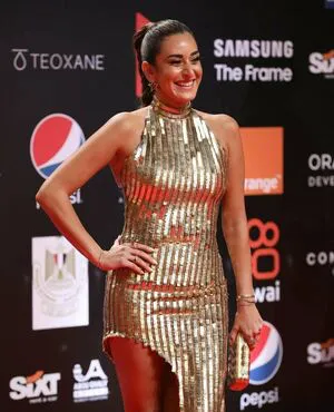Amina Khalil Thumbnail Picture