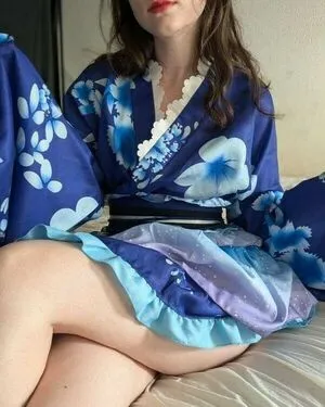 Amoray Thumbnail Picture