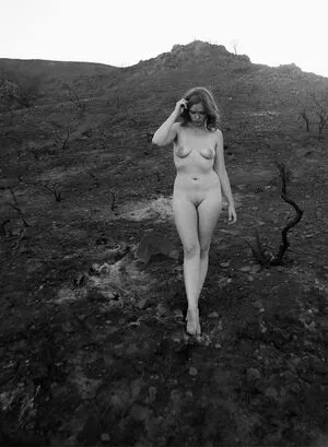 Amy Ellison Thumbnail Picture