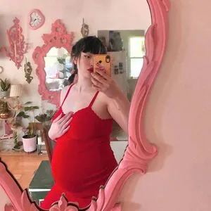Amylouisev Thumbnail Picture