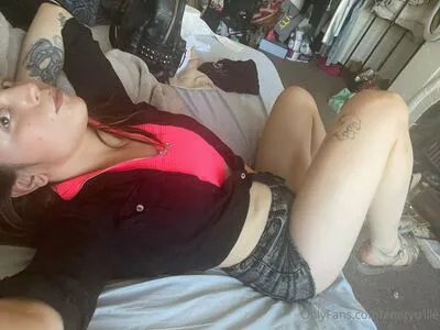 Amythrill Thumbnail Picture