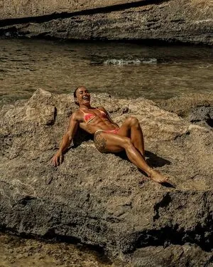 Anais Lancry Thumbnail Picture