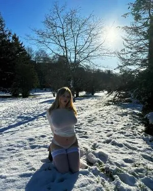 Anastasia Tadoucesirene Thumbnail Picture