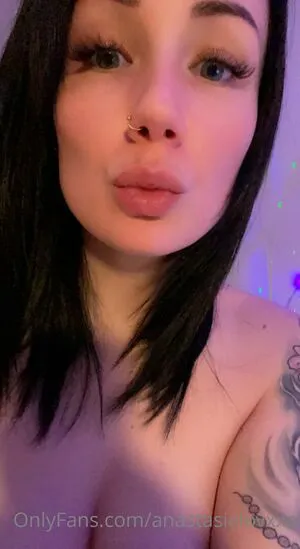 Anastasialovxxo Thumbnail Picture