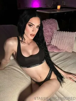 Anastsia Huff Thumbnail Picture