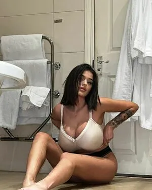 Andjela Milic Thumbnail Picture