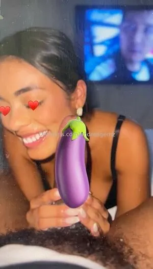 Andreagemz Thumbnail Picture