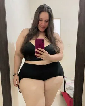 Andreina Valencia Thumbnail Picture