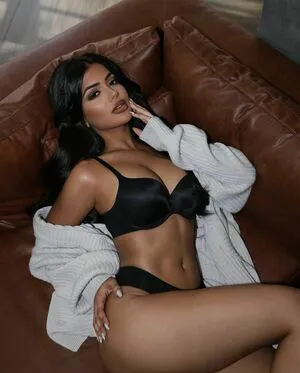 Aneeqafarid OnlyFans Leaked Free Thumbnail Picture - #caUARvb7aS