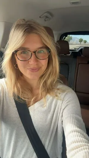 Aniela Leon OnlyFans Leaked Free Thumbnail Picture - #FopKLUueUH