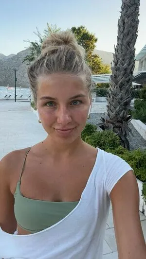 Aniela Leon OnlyFans Leaked Free Thumbnail Picture - #QeQeLKJh7D