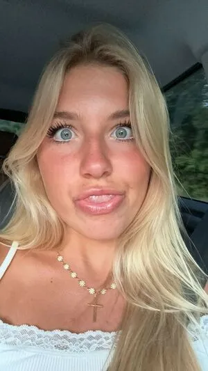 Aniela Leon OnlyFans Leaked Free Thumbnail Picture - #cufGtrp20D