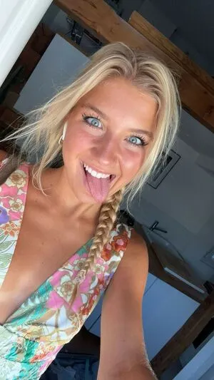 Aniela Leon OnlyFans Leaked Free Thumbnail Picture - #ht6EzgfJTb