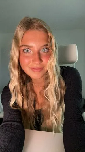 Aniela Leon OnlyFans Leaked Free Thumbnail Picture - #yKykzpDi09