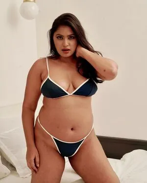 Anjali Gaud Thumbnail Picture