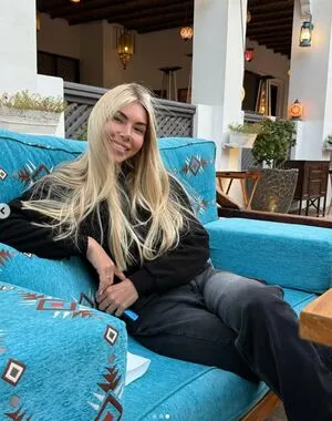 Anjelica Thumbnail Picture