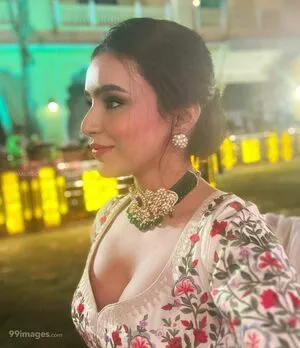 Ankitta Sharma Thumbnail Picture