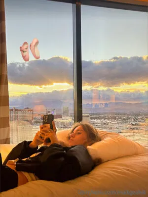 Ann Mlyg0n Thumbnail Picture